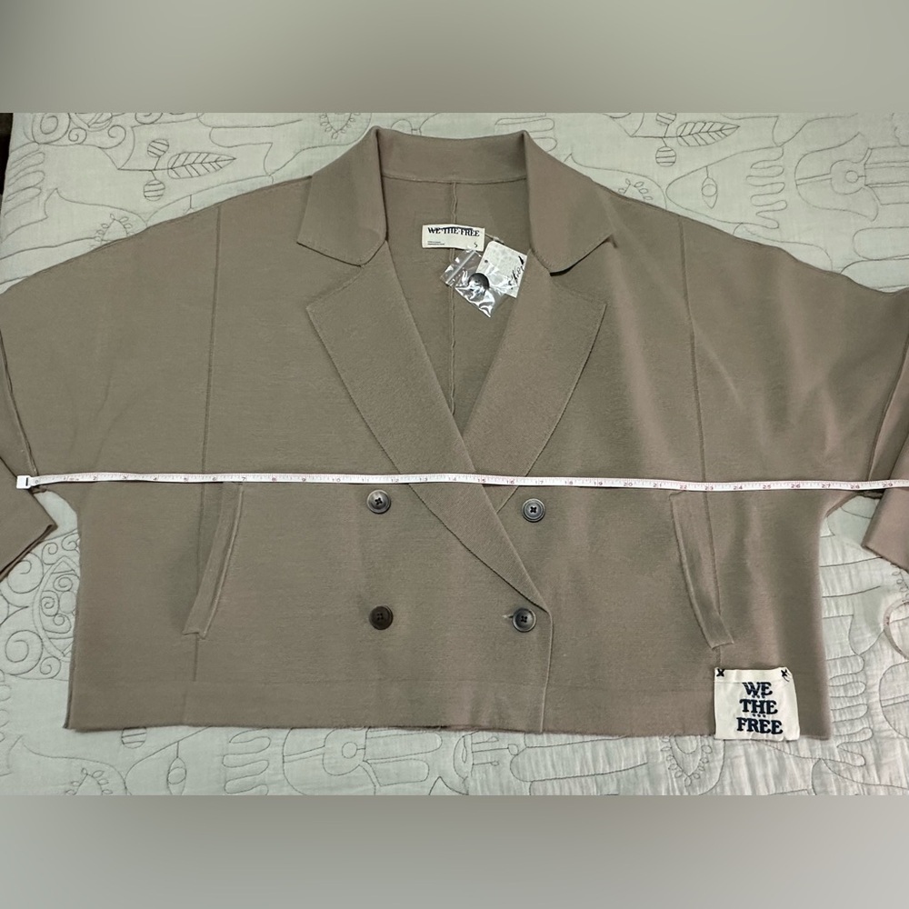 NWT We The Free Sadie Crop Sweater Knit Blazer S Taupe Brown Treehouse - Picture 10 of 12